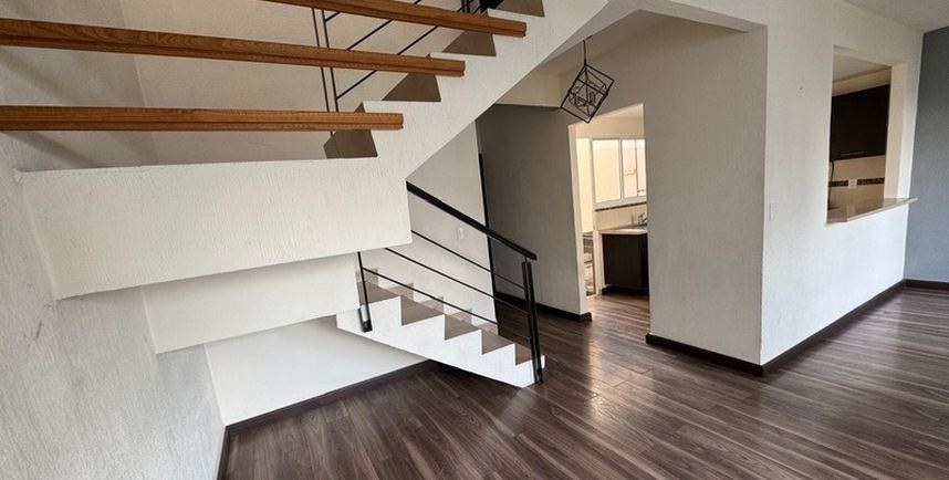 GAVA-13 Casa con jardín amplio en Fraccionamiento Lomas del Ángel, Puebla 2